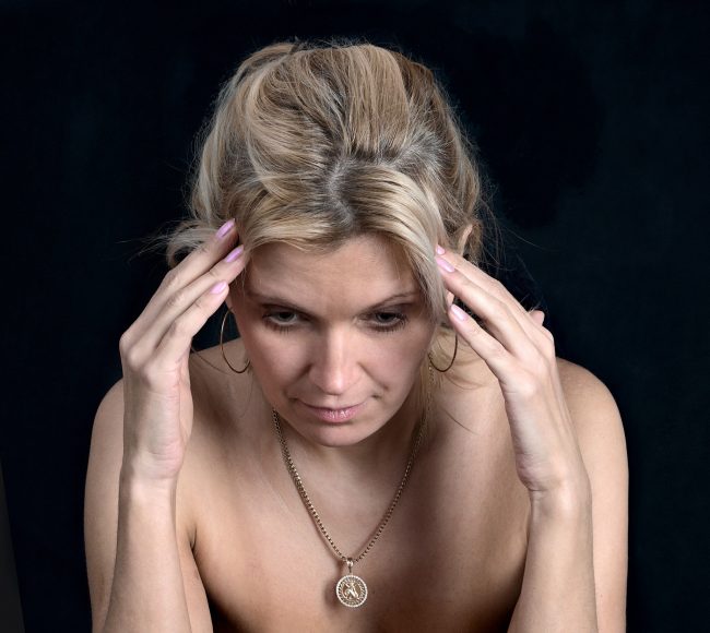 woman-3034934_1920
