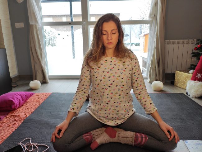1619593899699 Cómo disminuir los síntomas del estrés y ansiedad con la meditación
